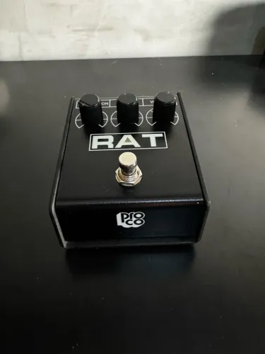 Pedal rat proco