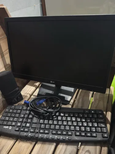 ? MONITOR LG + CAIXA DE SOM + TECLADO POR APENAS R$200 - SUPER OPORTUNIDADE! ?