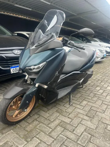 YAMAHA XMAX 2023 - 250cc