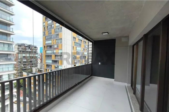 Apartamento para Alugar com 2 quartos, 1 Suíte, 1 vaga e piscina na Vila Madalena com 68m²