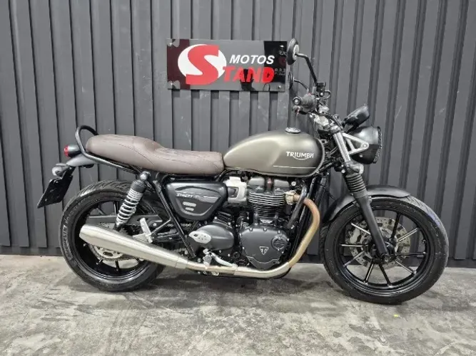 Triumph Street Twin 900 2022