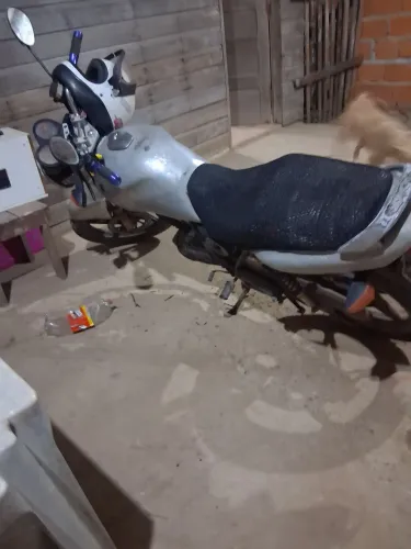 Vendo moto suzuk ies