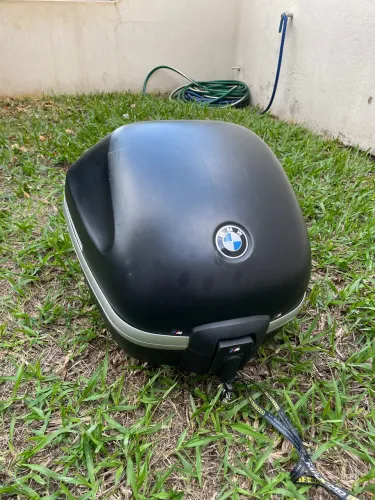 Baú gs 650 original. Com chaves 