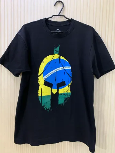 Camiseta preta Brasil