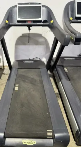Esteira technogym excite run 700 (6 unid. Disponíveis) 