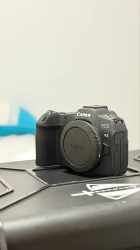 VENDO CANON R8 + ANEL ADAPTADOR