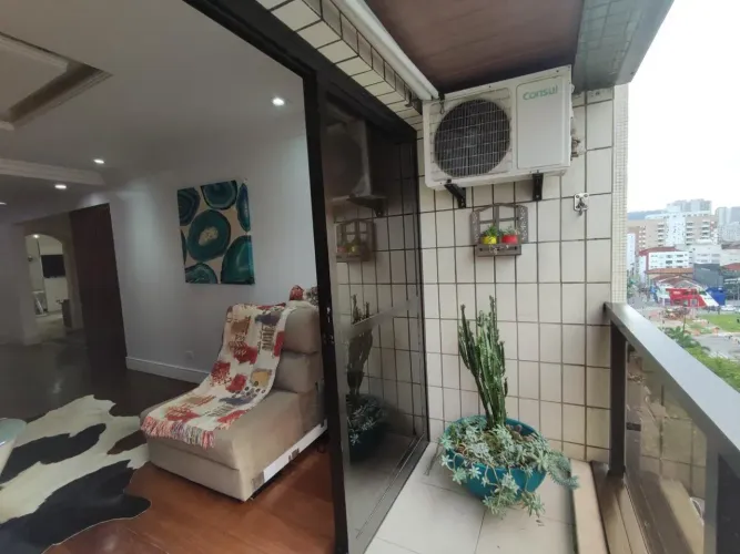 Imóvel para venda possui 136 metros quadrados com 3 quartos em Gonzaga - Santos - SP