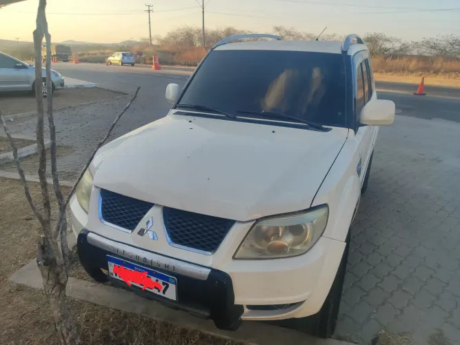 Mitsubishi Pajero TR4 2.0/ 2.0 Flex 16V 4X4 Aut. 2011
