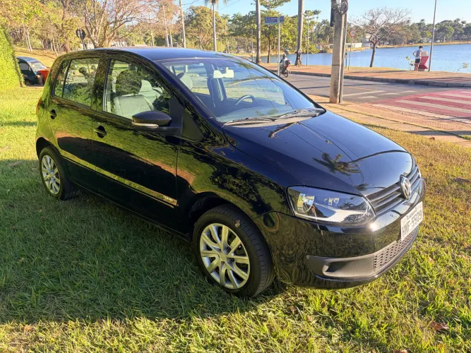 Volkswagen Fox 1.0 MI Total Flex 8V 5P 2011