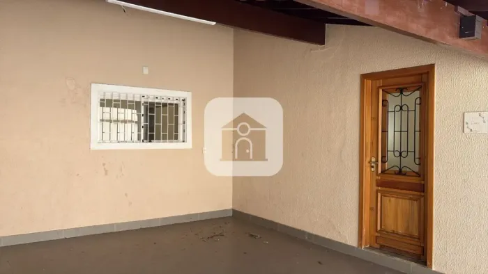 Casa para venda no bairro Jardim Karaiba