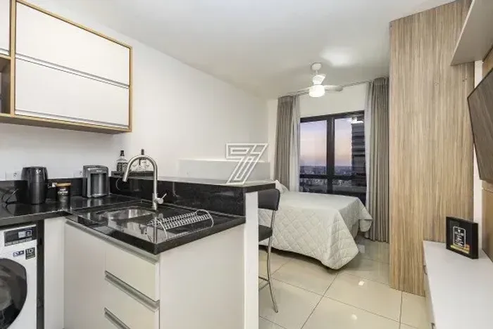 STUDIO 26M² MOBILIADO BIGORRILHO - 1 QUARTO, 1 BANHEIRO