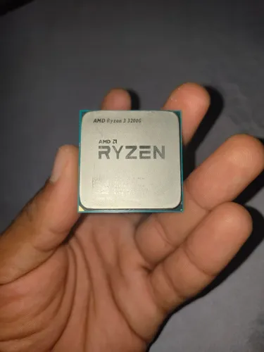PROCESSADOR RYZEN 3 3200G, usado funcionando perfeitamente