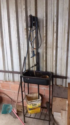 Vende uma mini fabrica de recuperação de Amortecedores
