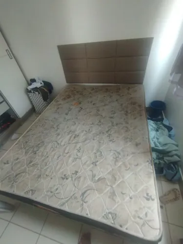 Cama de casal para doação 