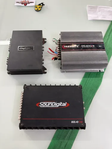 Amplificadores de som automotivo semi novos com pouco tempo de
