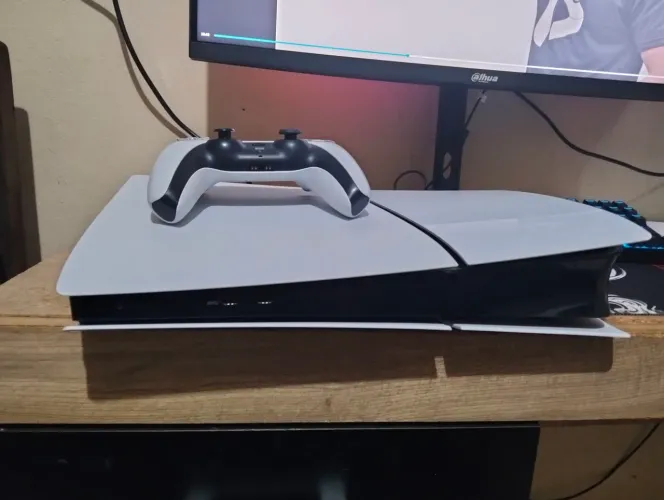 PS5 Slim mídia digital