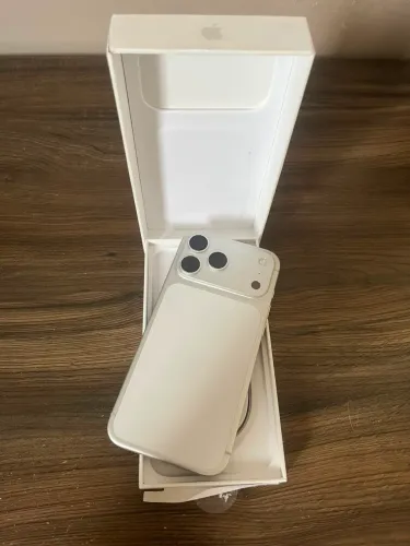 iPhone 17 pro Max 256