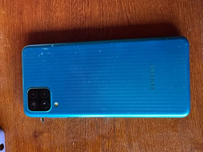 Samsung M12