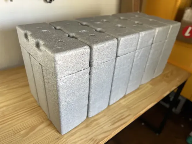 Kit com 6 CAIXAS DE ISOPOR PARA VINHOS (18 garrafas)