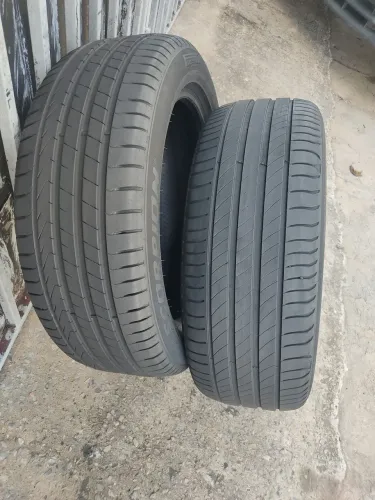 Vendo 02 pneus 215/55/18 Michelin/Pirelli (usados)
