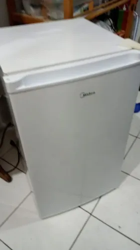 Frigobar Midea 220