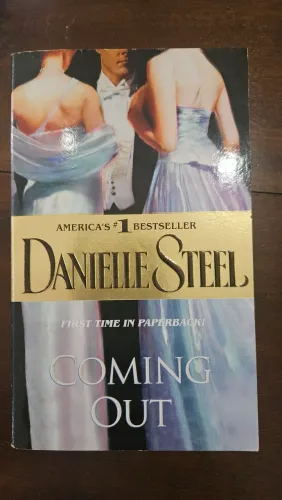 Livro em Inglês Coming Out Danielle Steel