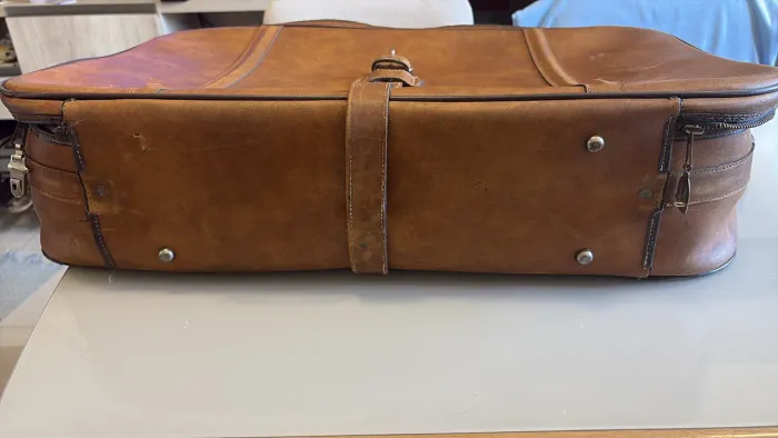 Mala de viajem vintage em couro