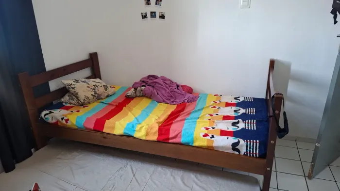 Cama madeira + Colchão 