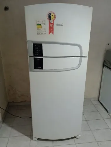 SM vende-se geladeira Consul