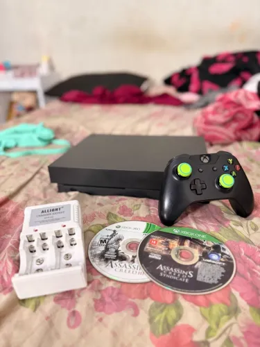 XBOX ONE X 1TB