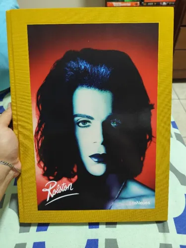 Livro de luxo - Fotografias de Hollywood e da música