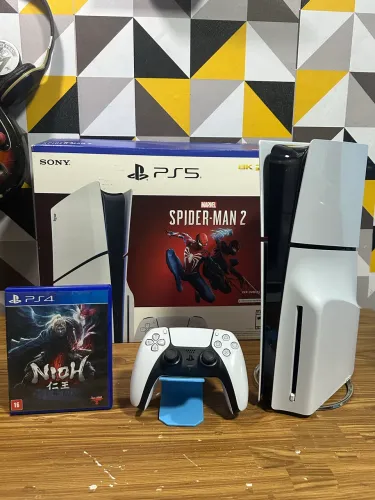 PS5 Slim mídia física + 1 Jogo 