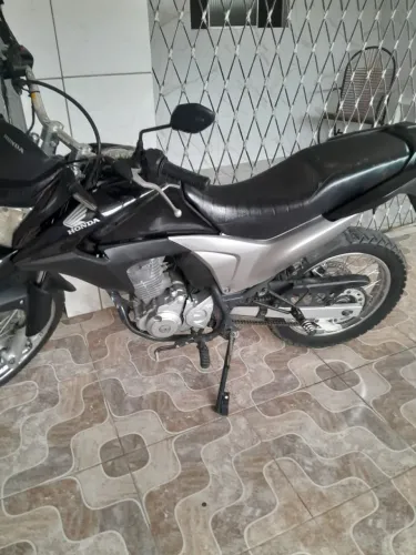 Moto Semi nova