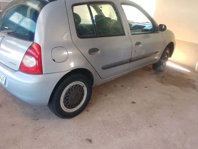 Renault Clio Authentique Hi-flex 1.0 16V 5P 2007