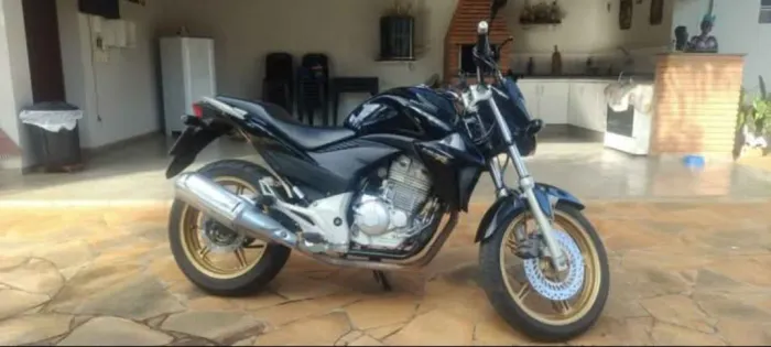 CB 300 2015