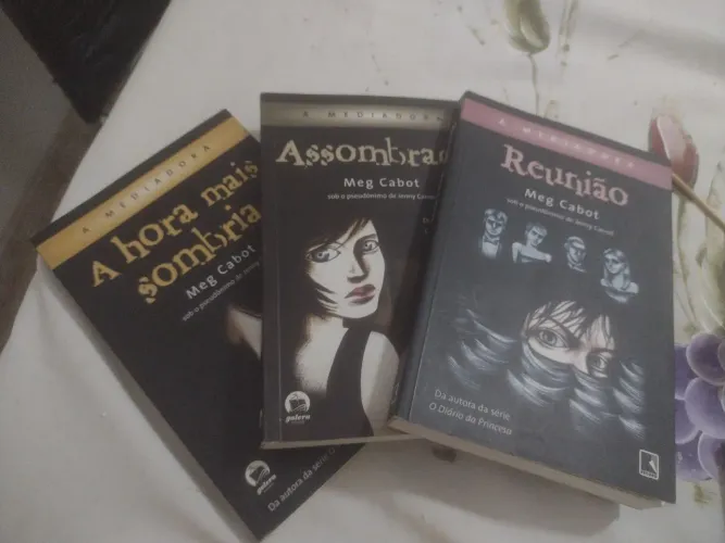 Livros "a mediadora"- Meg Cabot 3 volumes