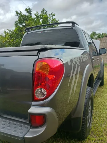 Mitsubishi L200 Triton HLS 2.4 Flex 16V CD Mec. 2017
