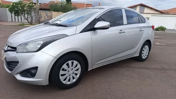 Hyundai HB20S C.plus/c.style1.0 Flex 12V Mec. 4P 2015