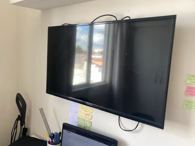 Televisão 32? Panasonic NÃO É SMART SEM DEFEITO