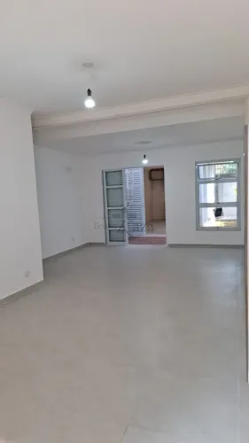 Casa Sobrado Comercial ou Residencial - Itaim Bibi - 2 Dormitórios - 105m².