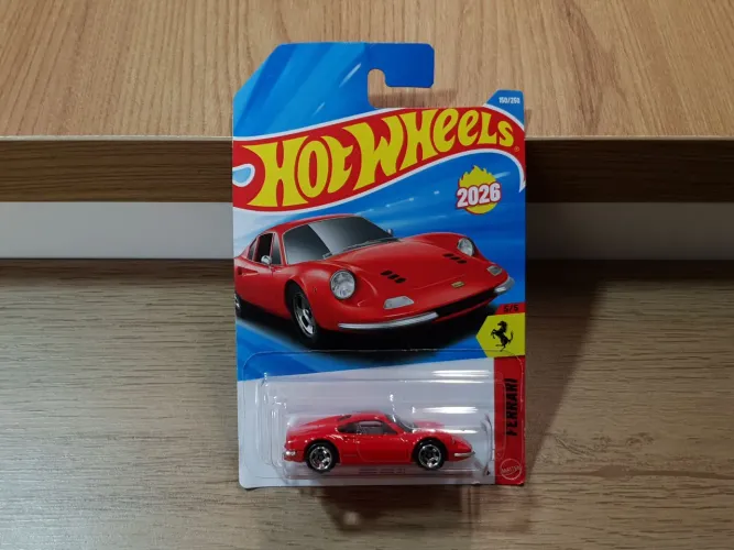 Hot wheels Ferrari Dino 206 GT 1:64 lacrada