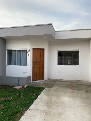 Alugo casa no sítio cercado 