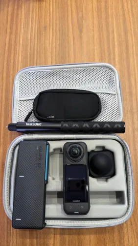 INSTA360 X5