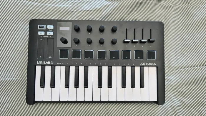 Teclado Controlador Midi Arturia Minilab 3 Original c/ caixa e acessórios c/ NOTA FISCAL