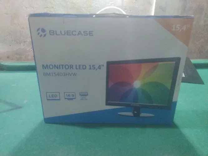 Monitor bluecase led 15.4 polegadas novo na caixa preço 250 reais