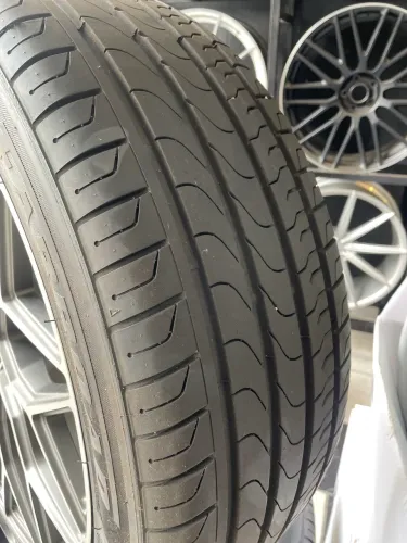 Rodas Gisa aro 20 pneus 245 45 R20 