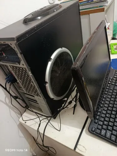 Monitor e CPU