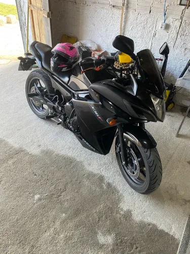 Carenagem completa com tudo da xj6 f