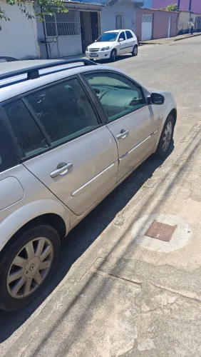 Renault Megane Grand Tour Dynam. Hi-flex 1.6 16V 2013