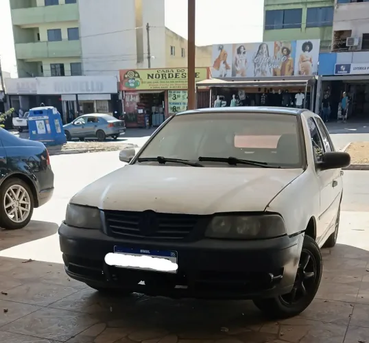 Volkswagen Gol 1000 MI 16v/ Ouro 4P 1999